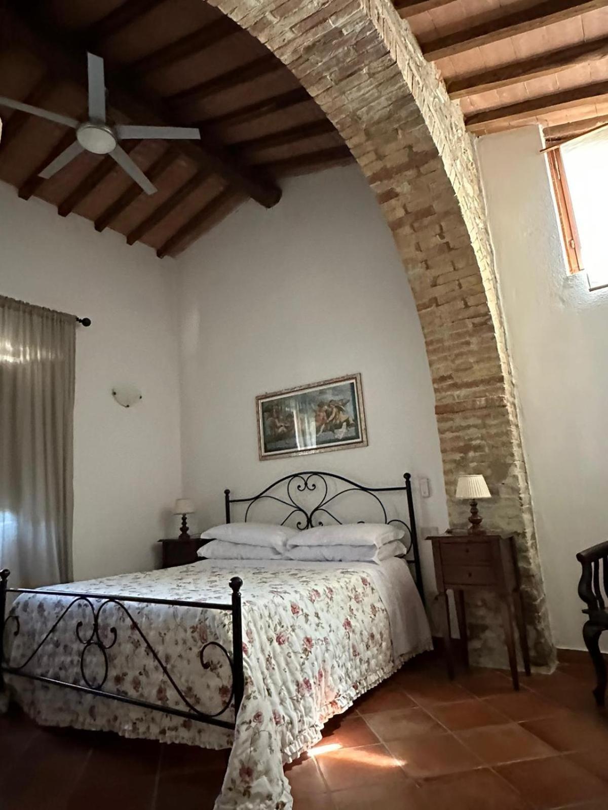 Agriturismo Il Canneto Casole dʼElsa Exteriör bild